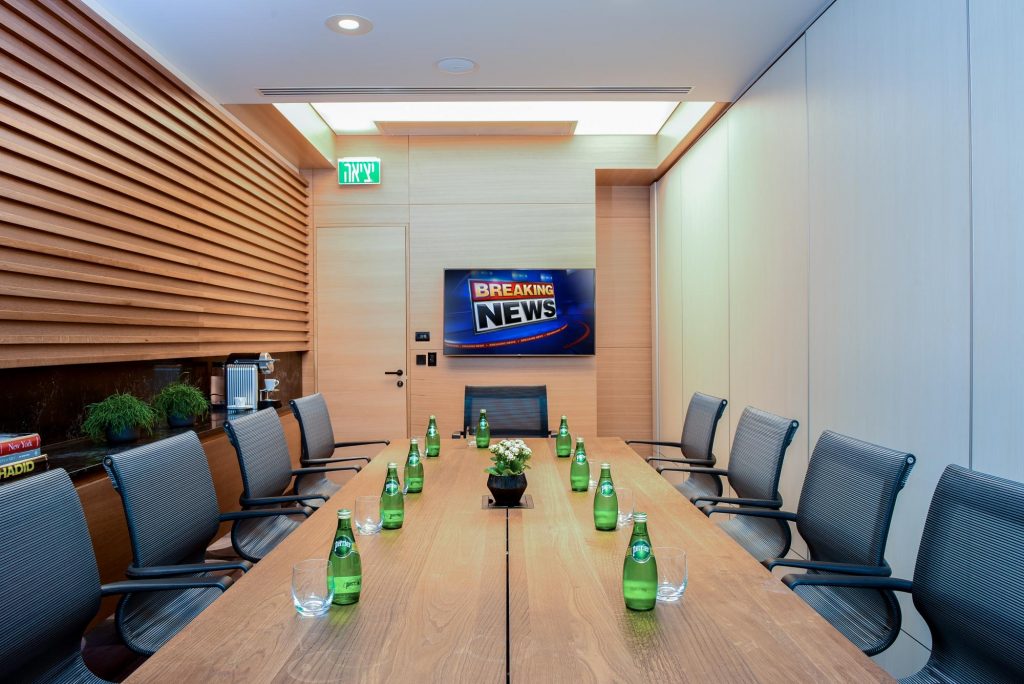 Fattal Terminal meeting room2